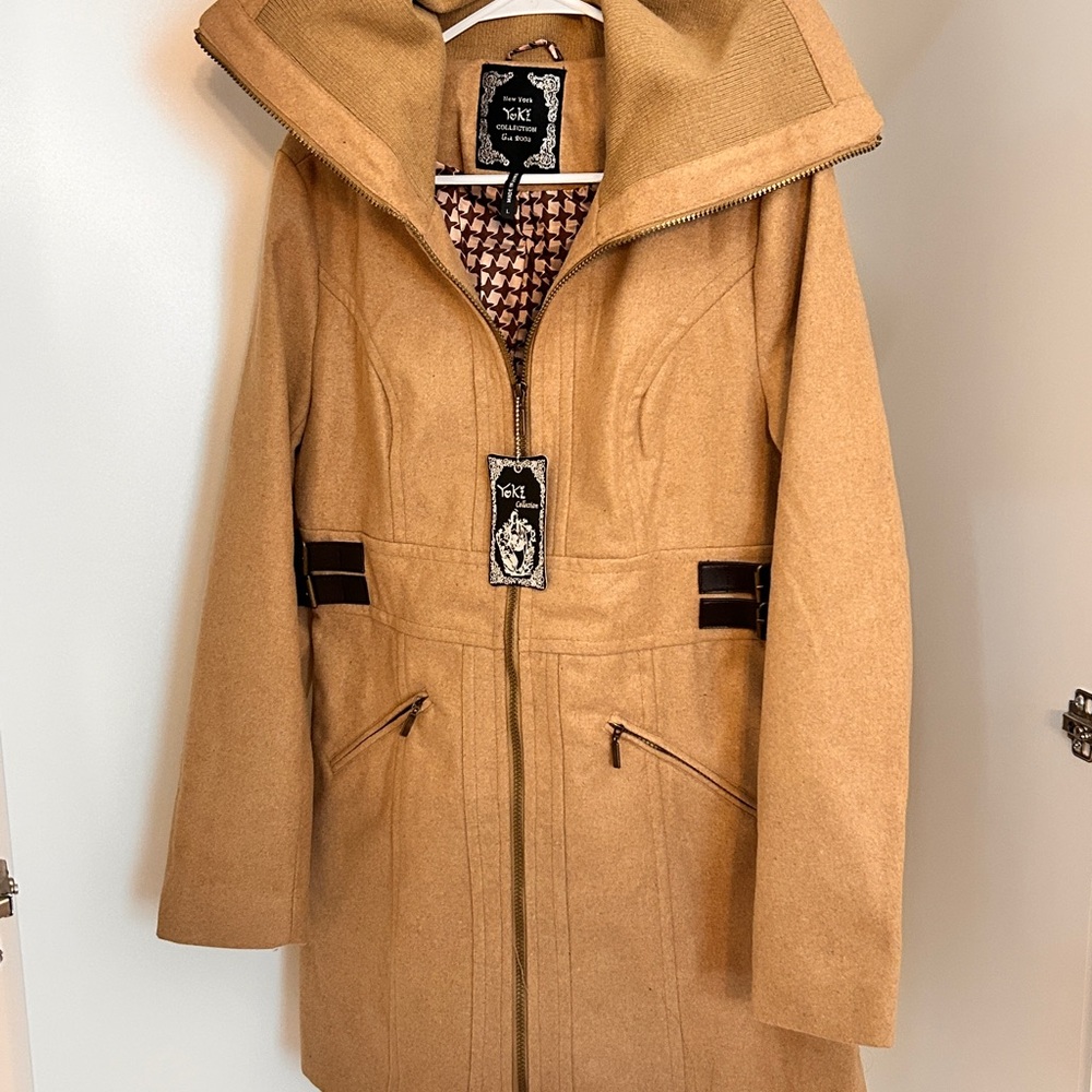NWT YOKI New York Collection Women's Tan Wool Coat. SZ L